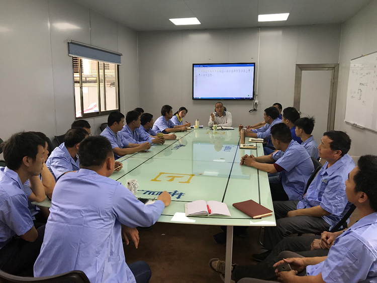 廣東梯井2018年工程部第一次安全會(huì)議暨廣東梯井舊樓加裝電梯現(xiàn)場會(huì)剪影